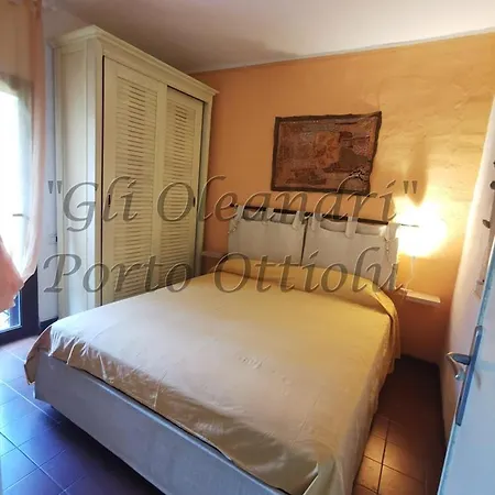 Gli Oleandri Di Lägenhet Porto Ottiolu