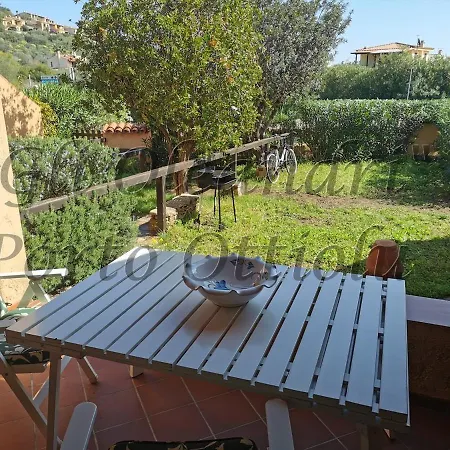 Gli Oleandri Di Lägenhet