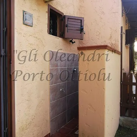 Lägenhet Gli Oleandri Di Porto Ottiolu